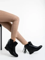 Дамски боти черни от еко кожа Charo