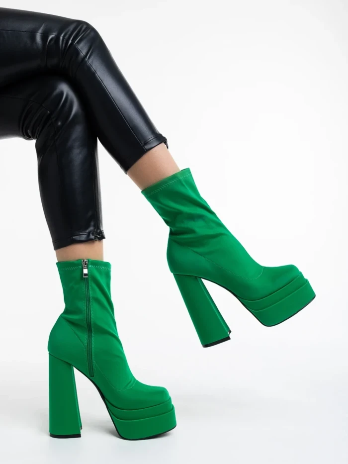 Дамски боти зелени от текстилен материал Montana