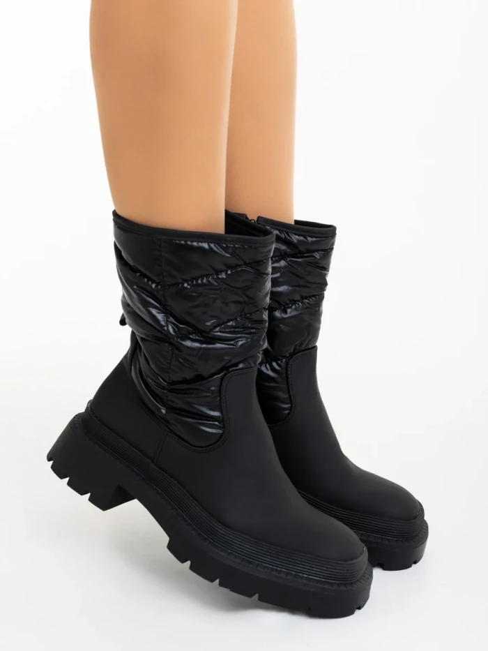 Дамски чизми черни от екологична кожа и синтетичен материал Linora