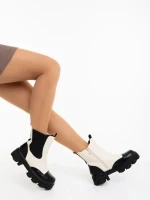 Дамски боти бежово с черно от екологична кожа Lilana