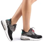 Дамски спортни обувки  Viorelia черни