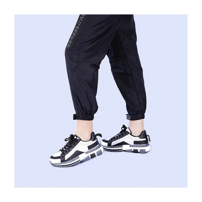 Дамски спортни обувки Agata бели