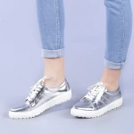 Дамски спортни обувки Aniela сребристи