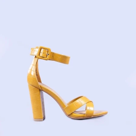 Дамски сандали Loriana жълти