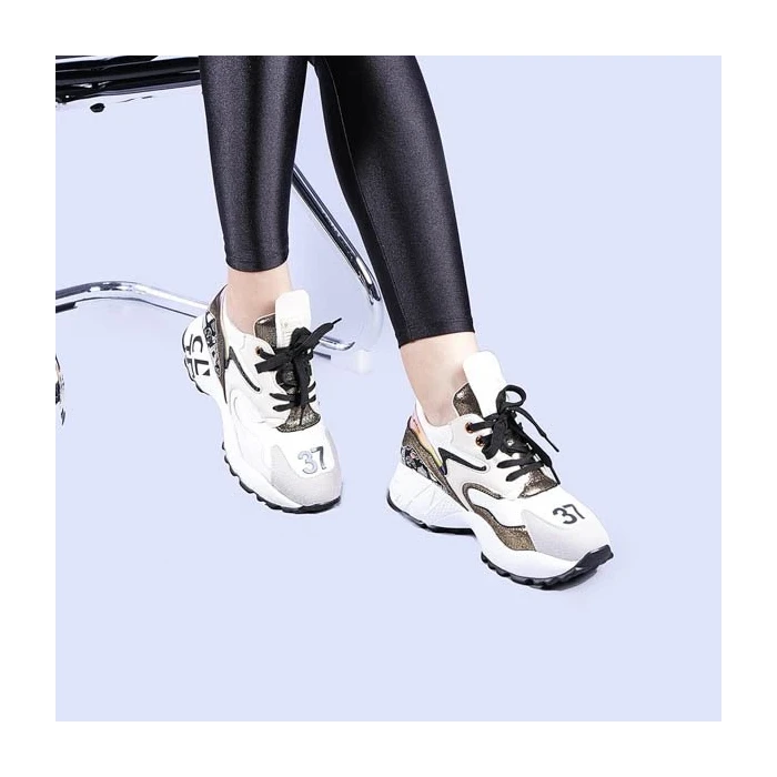 Дамски спортни обувки Petrina бели