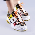 Дамски спортни обувки Ventura бели