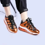 Дамски спортни обувки Yogi златисти