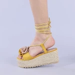 Дамски сандали Manya жълти