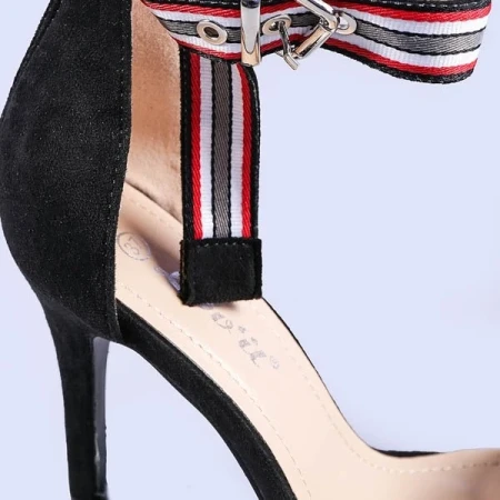 Дамски сандали Riana черни