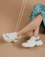 Дамски спортни обувки Magdalen бели