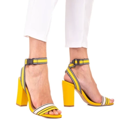 Дамски сандали Faith жълти