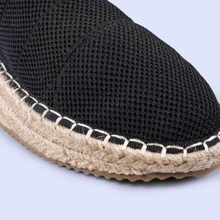 Дамски спортни обувки Yolanda черни