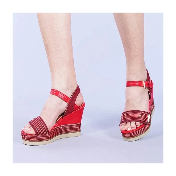 Дамски сандали Kalinda червени