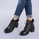 Боти от естествена кожа Dove черни