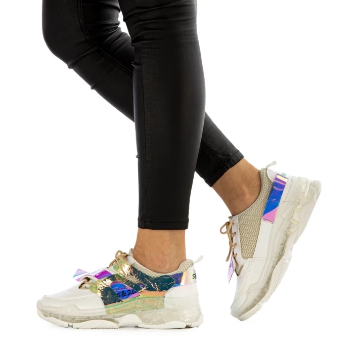 Дамски спортни обувки  Esha бели