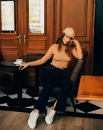 Дамски кецове Evelyn бежови