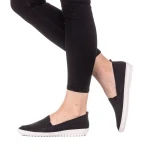 Дамски спортни обувки Julie черни