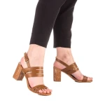 Дамски сандали  Stelya камел