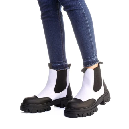 Дамски боти Eryn бели