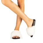 Дамски чехли Connie бели