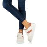 Дамски спортни обувки Lumera розови