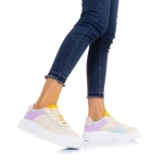 Дамски спортни обувки Addyn бежови