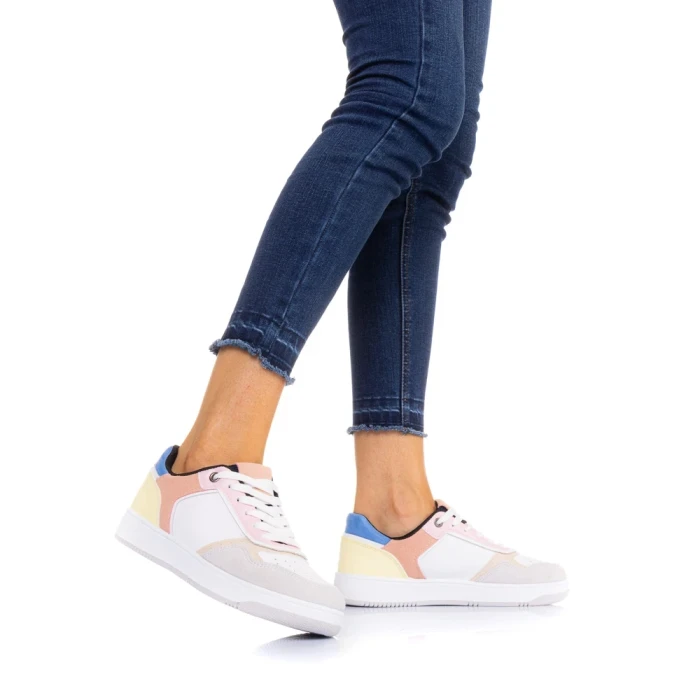 Дамски спортни обувки Aimee бели с розово