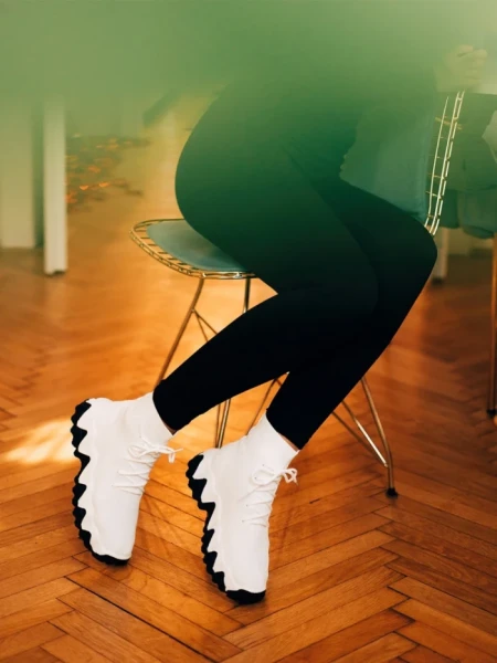 Дамски спортни обувки Sorra бели