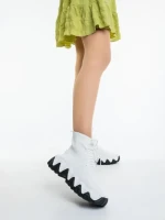 Дамски спортни обувки Sorra бели