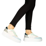 Дамски спортни обувки Asiona бели с розово и синьо