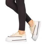 Дамски кецове Serusa бежови