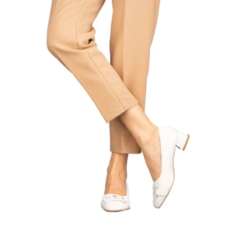 Дамски обувки Emina бели