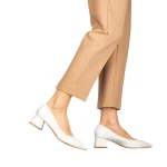 Дамски обувки Nadyna бели