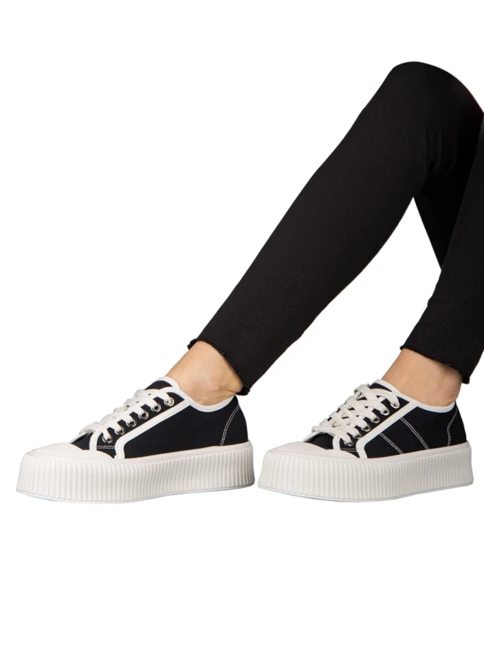 Дамски кецове черни от текстилен материал  Tranta