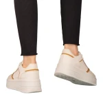 Дамски спортни обувки бежови  от еко кожа  Medar