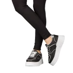 Дамски спортни обувки черни от еко кожа  Oрозови o