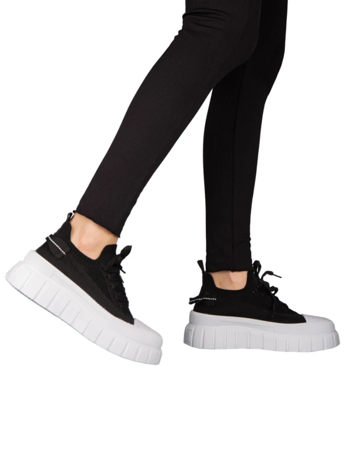 Дамски кецове черни от текстилен материал  Pope