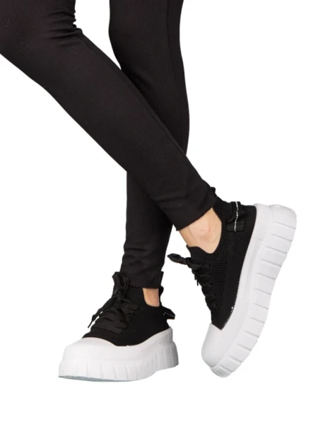 Дамски кецове черни от текстилен материал  Pope