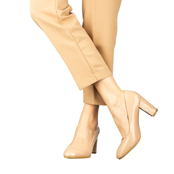 Дамски обувки с ток бежови  от еко кожа  Crenta