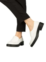 Дамски мокасини бели  от еко кожа  Pertina