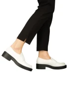 Дамски мокасини бели  от еко кожа  Pertina