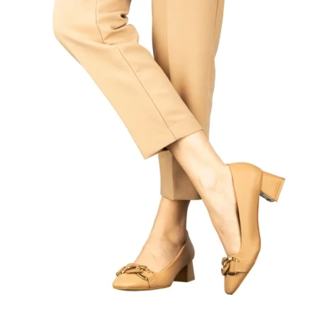 Дамски обувки с ток камел  от еко кожа  Sansiro