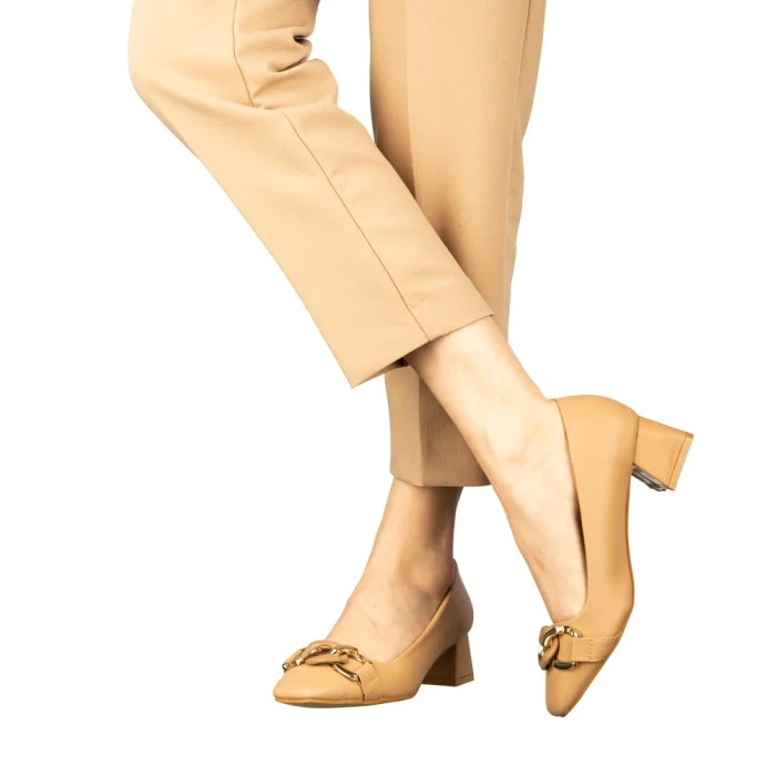 Дамски обувки с ток камел  от еко кожа  Sansiro