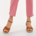 Дамски сандали камел от текстилен материал  Eligma