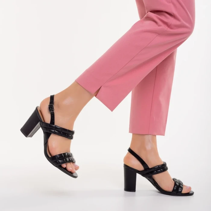 Дамски сандали с ток  черни  от еко кожа  Nicolle