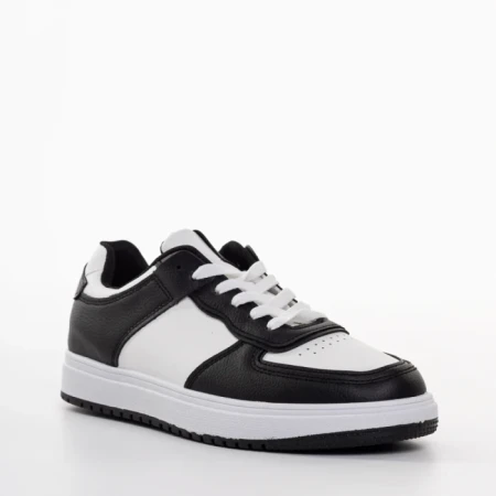 Дамски спортни обувки  черни от еко кожа  Zhuri