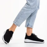 Дамски спортни обувки  черни с бялоот текстилен материал  Eryla