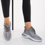 Дамски спортни обувки бели  от текстилен материал Olova