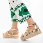 Дамски обувки златисти  от еко кожа  Xiena