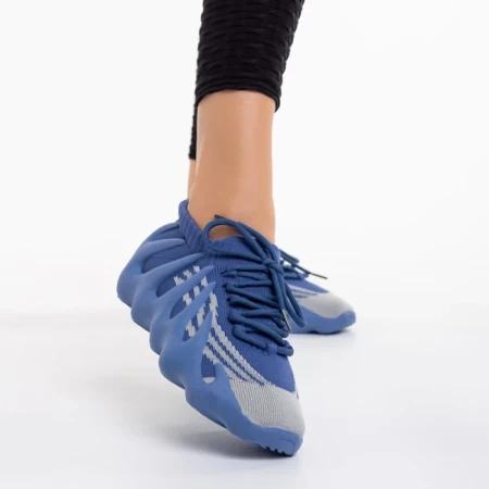 Дамски спортни обувки  сини  от текстилен материал  Nelly